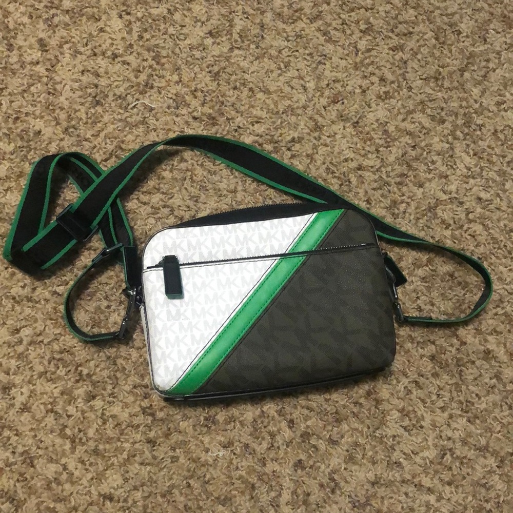 Micheal Kors crossbody purse green and white